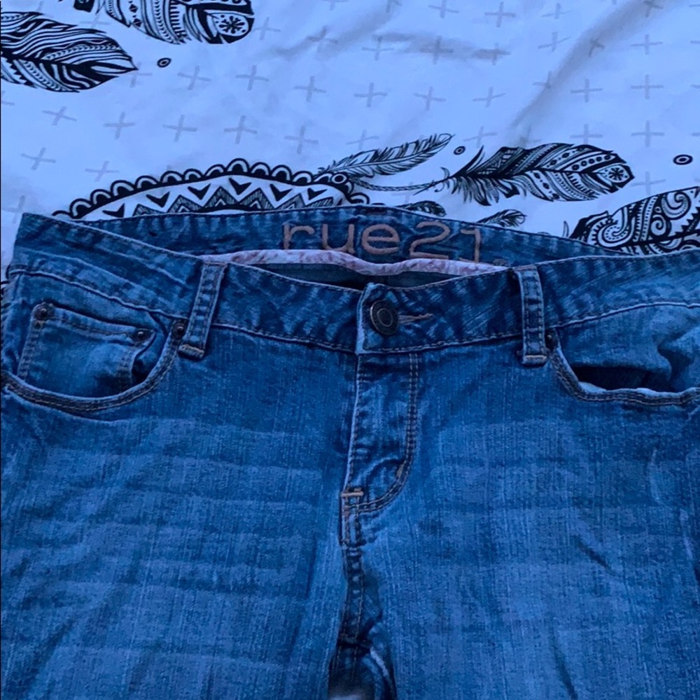 Jeans - Picture 2 of 4